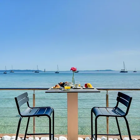 Le Bor Hotel
