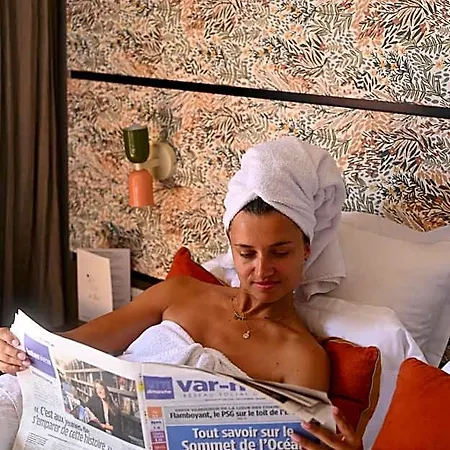 Hotel Bor